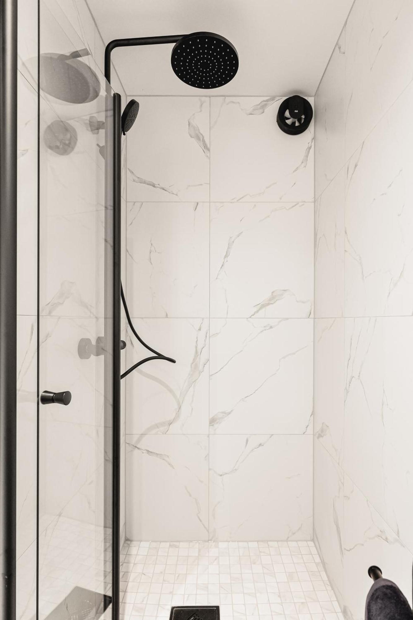 Bryggen // Floyen Living Apartment เบอร์เกน ภายนอก รูปภาพ